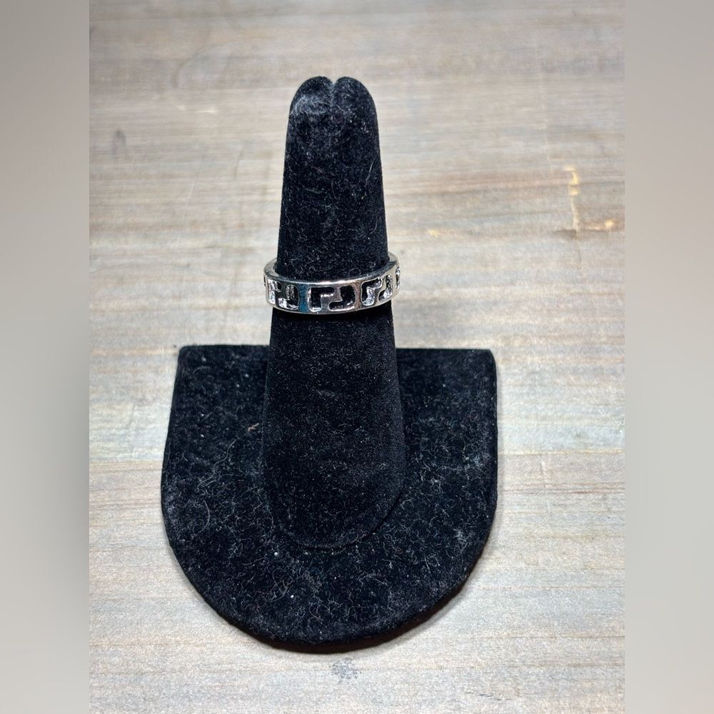New! Stackable Greek Key Style Fashion Silver Tone Ring Size 6 Costume Jewelry H